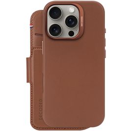Decoded Detachable Wallet Housse iPhone 16 Pro MagSafe Etui avec Coque Détachable en Cuir Véritable Porte-Monnaie - Tan