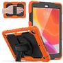 Mobigear SureGrip Xtreme Coque iPad 7 (2019) Coque arrière en Plastique rigide,Silicone + Porte-crayon + Bandoulière + Support Amovible - Noir / Orange