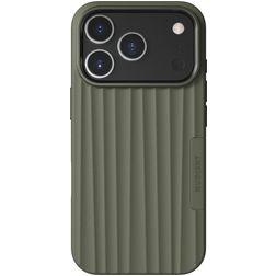 Nudient Bold iPhone 18 Pro MagSafe Plastique rigide Coque arrière - Olive Green