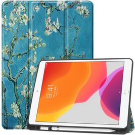 Mobigear Tri-Fold Gel Coque iPad 9 (2021) Etui en TPU,Similicuir + Porte-crayon - Fleurs d'amande