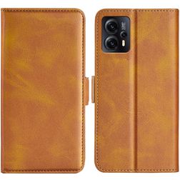 Mobigear Slim Magnet Housse Motorola Moto E13 Etui Porte-Monnaie - Cognac