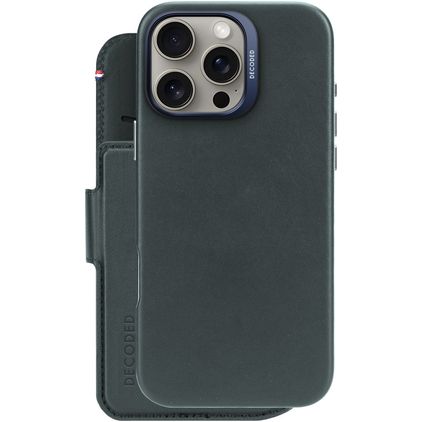 Decoded Detachable Wallet Housse iPhone 16 Pro Max MagSafe Etui avec Coque Détachable en Cuir Véritable Porte-Monnaie - Bleu Marin