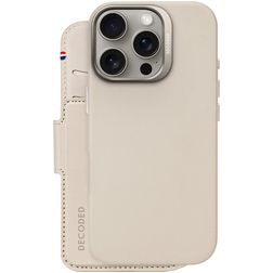 Decoded Detachable Wallet Housse iPhone 16 Pro MagSafe Etui avec Coque Détachable en Cuir Véritable Porte-Monnaie - Clay