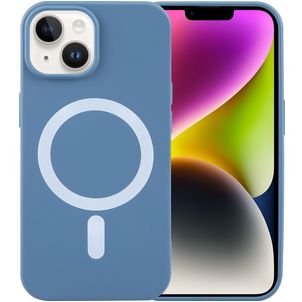 Mobigear Rubber Touch Coque iPhone 15 MagSafe Coque arrière en Silicone - Bleu