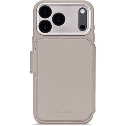 Decoded Detachable Wallet Housse iPhone 17 Pro Max MagSafe Etui avec Coque Détachable en Cuir Véritable Porte-Monnaie - Solid Clay