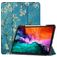 Mobigear Tri-Fold Gel Coque iPad Pro 12.9 Pouces (2022) Etui en TPU,Similicuir + Porte-crayon - Fleurs d'amande