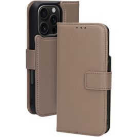 Mobiparts Housse iPhone 16 Pro MagSafe Etui avec Coque Détachable en Cuir Véritable Porte-Monnaie - Taupe