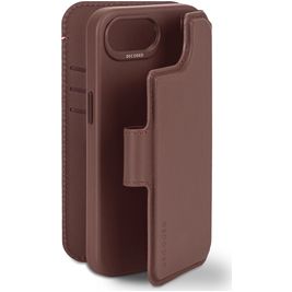Decoded Detachable Wallet Housse iPhone 16e MagSafe Etui avec Coque Détachable en Cuir Véritable Porte-Monnaie - Chocolate Brown