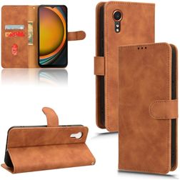 Mobigear Retro Housse Samsung Galaxy Xcover 7 Etui Porte-Monnaie - Marron
