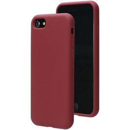 Mobiparts Coque iPhone SE (2022) Coque arrière en Silicone - Plum Red Mobiparts Coque iPhone SE (2022) Coque arrière en Silicone - Plum Red