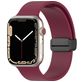 Mobigear Sport Mag Bracelet Silicone Apple Watch Fermeture magnétique - 42/41/40/38 mm - Bordeaux